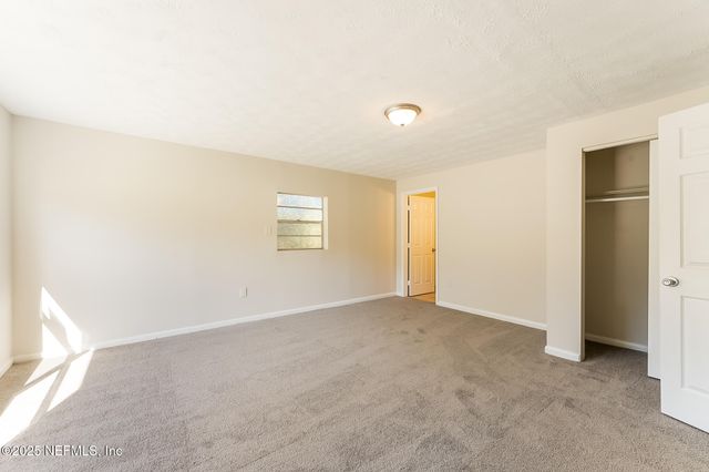 9341 DANVILLE Avenue, Jacksonville, FL 32208