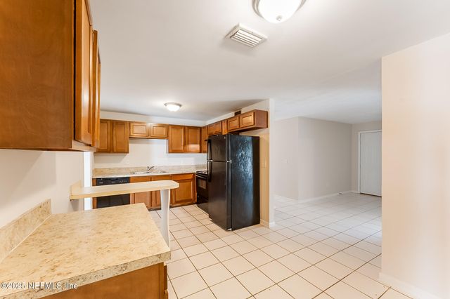 9341 DANVILLE Avenue, Jacksonville, FL 32208