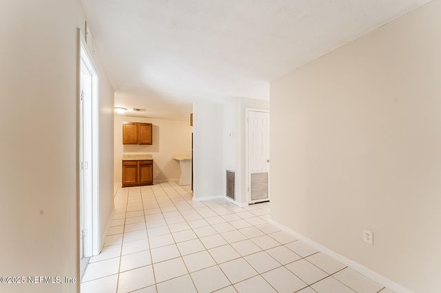 9341 DANVILLE Avenue, Jacksonville, FL 32208