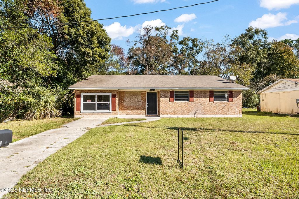 9341 DANVILLE Avenue, Jacksonville, FL 32208