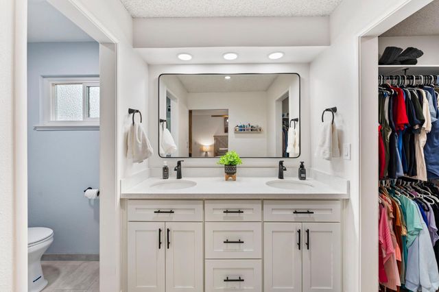 4580 Bannister Rd, Fair Oaks, CA 95628