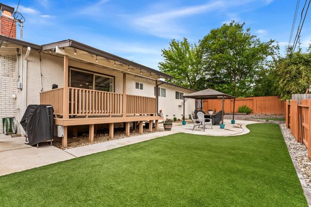 4580 Bannister Rd, Fair Oaks, CA 95628