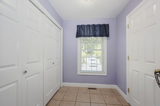 82 Hansonville Road, Rochester, NH 03839