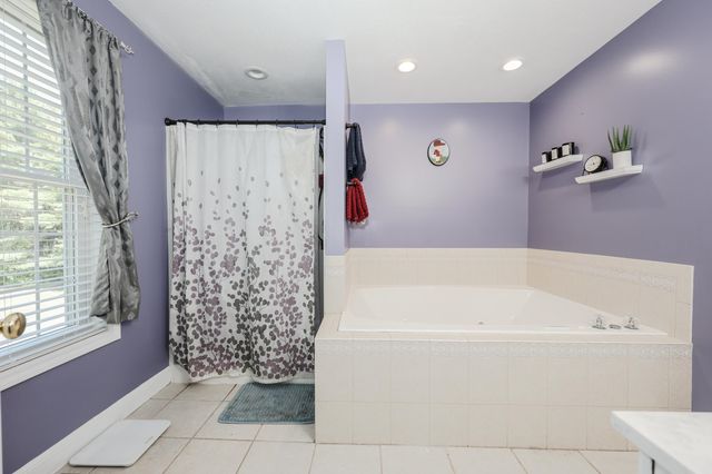 82 Hansonville Road, Rochester, NH 03839