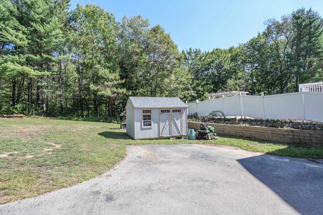 82 Hansonville Road, Rochester, NH 03839