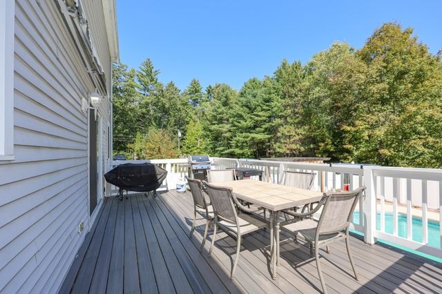 82 Hansonville Road, Rochester, NH 03839