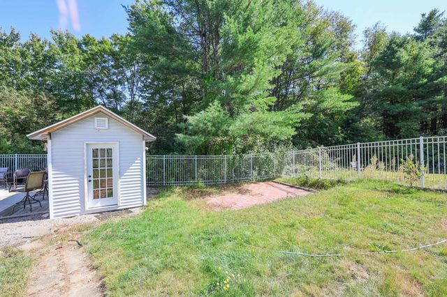 82 Hansonville Road, Rochester, NH 03839