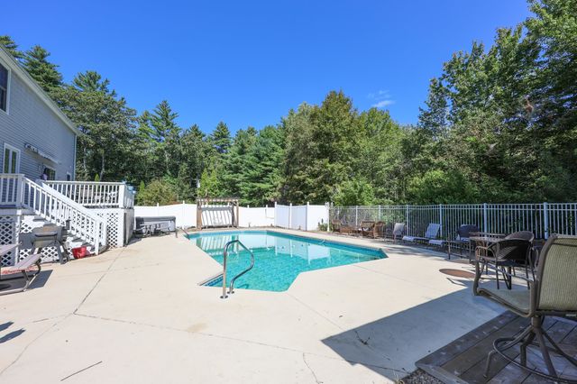 82 Hansonville Road, Rochester, NH 03839