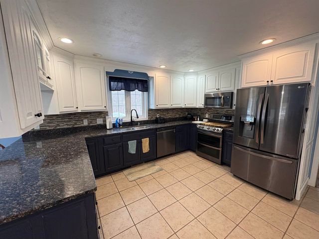 82 Hansonville Road, Rochester, NH 03839