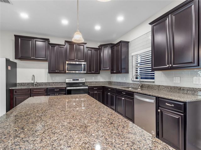 5063 IVORY STONE DRIVE, Wimauma, FL 33598