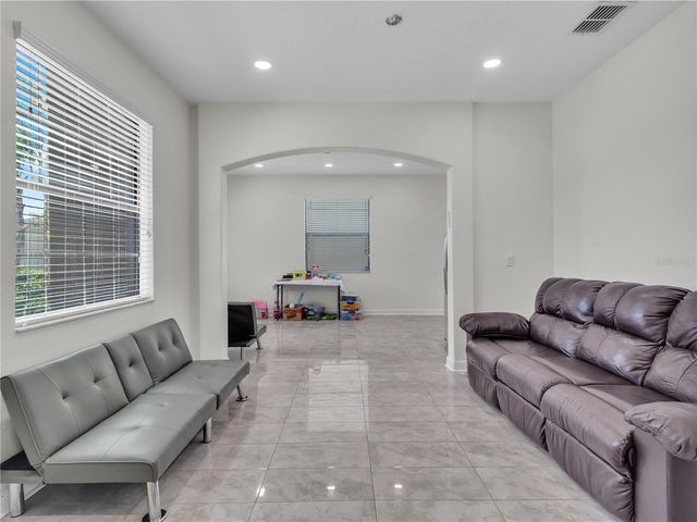 5063 IVORY STONE DRIVE, Wimauma, FL 33598