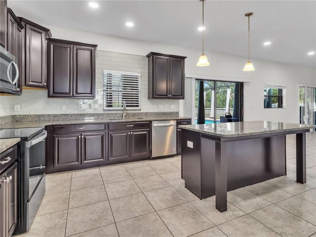 5063 IVORY STONE DRIVE, Wimauma, FL 33598