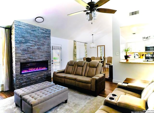 2934 Burnt Oak, San Antonio, TX 78232