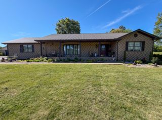 2391 E U.S. 60, Marion, KY 42064