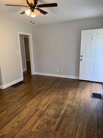 2031 Benjamin St, Nashville, TN 37206