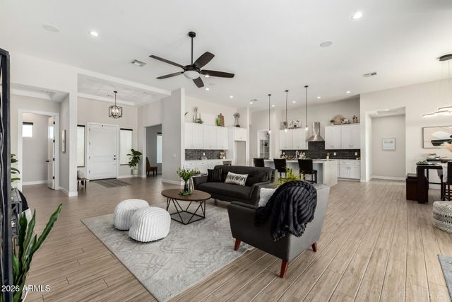 25832 N 151ST Avenue, Surprise, AZ 85387