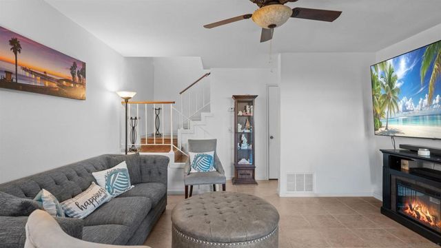 723 Paradise Cove Way, Oceanside, CA 92058
