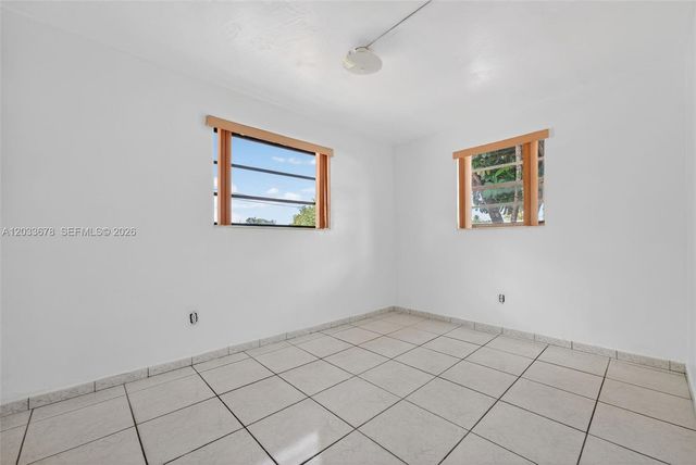 20 E 52nd Pl, Hialeah, FL 33013