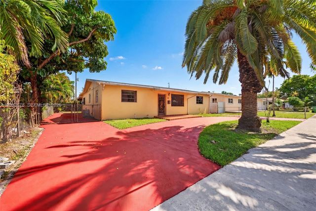 20 E 52nd Pl, Hialeah, FL 33013