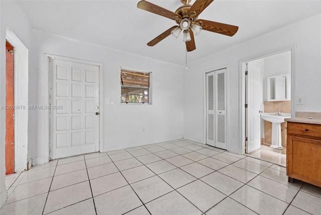 20 E 52nd Pl, Hialeah, FL 33013