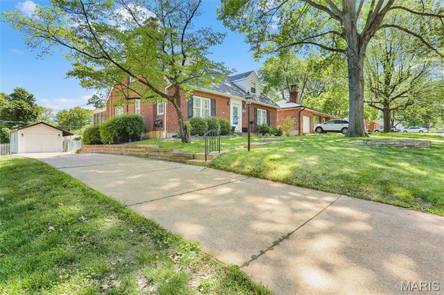 4800 Verguene Avenue, Shrewsbury, MO 63119