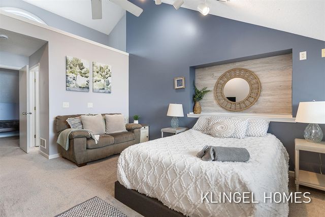 110 Millpoint Drive 10, Spring Lake, MI 49456