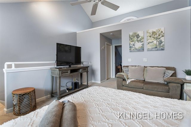 110 Millpoint Drive 10, Spring Lake, MI 49456