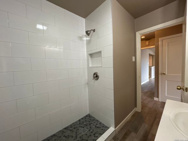 1854 KENDALIA AVE, San Antonio, TX 78224