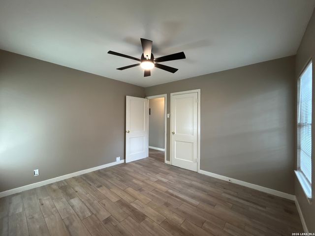 1854 KENDALIA AVE, San Antonio, TX 78224