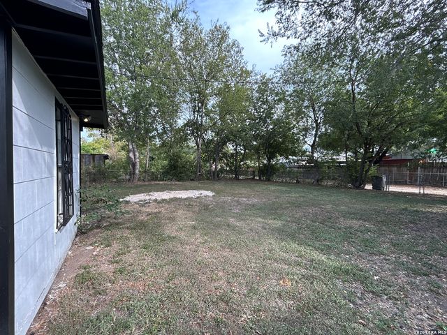 1854 KENDALIA AVE, San Antonio, TX 78224