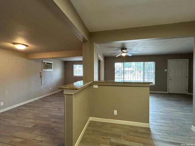 1854 KENDALIA AVE, San Antonio, TX 78224