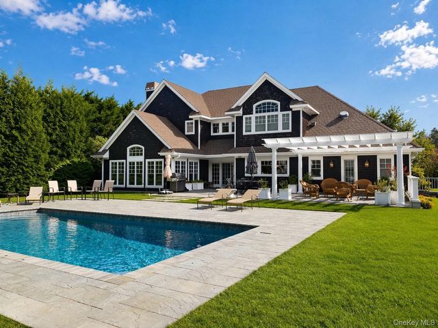 30 Post Fields, Quogue, NY 11959