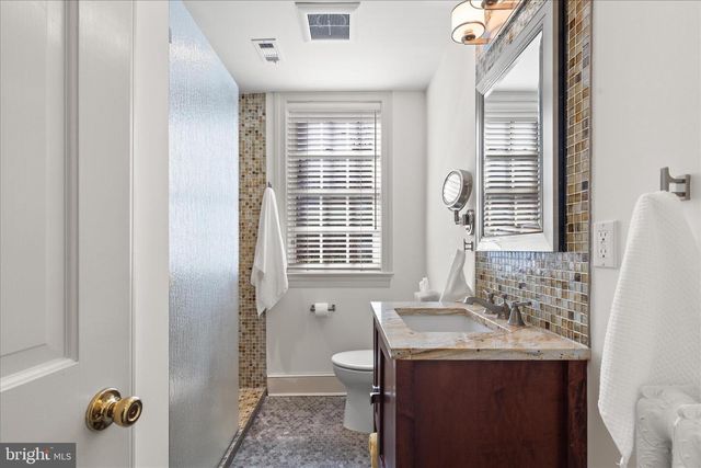 2828 27TH ST NW, Washington, DC 20008