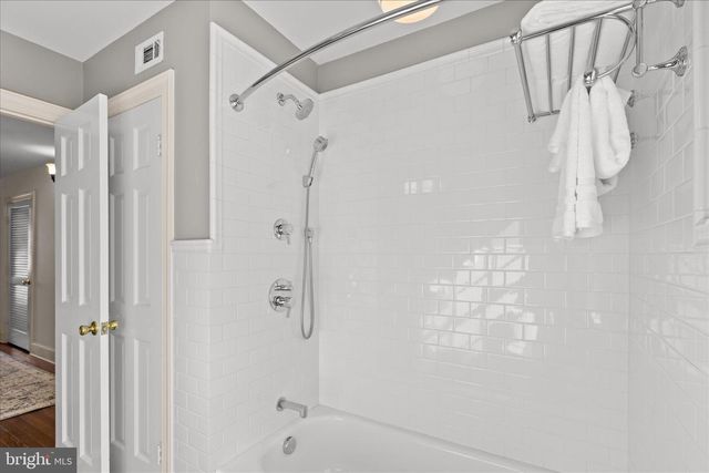 2828 27TH ST NW, Washington, DC 20008