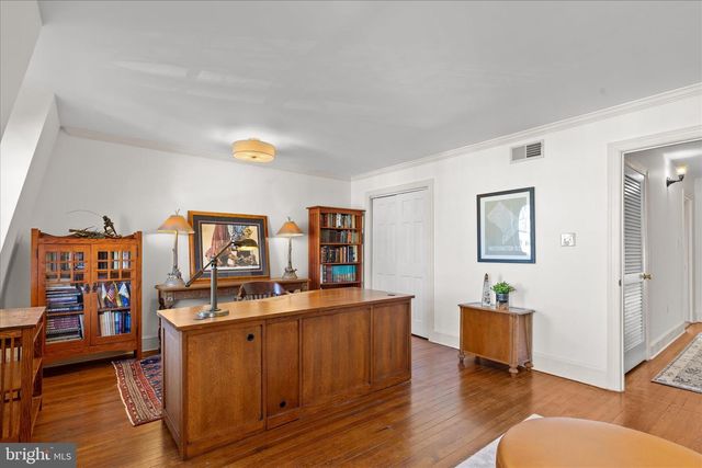 2828 27TH ST NW, Washington, DC 20008