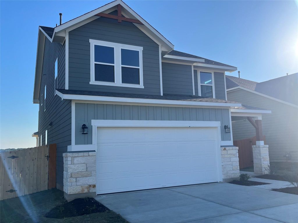 120 Clover BND, Liberty Hill, TX 78642