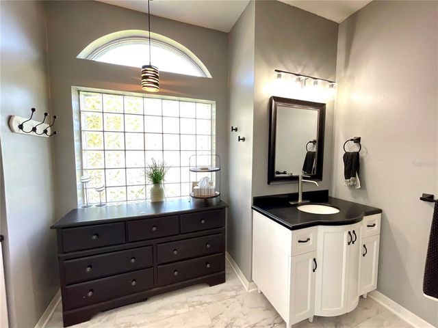 11566 SW 69TH CIRCLE, Ocala, FL 34476