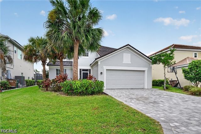 2608 Sunvale CT, Cape Coral, FL 33991