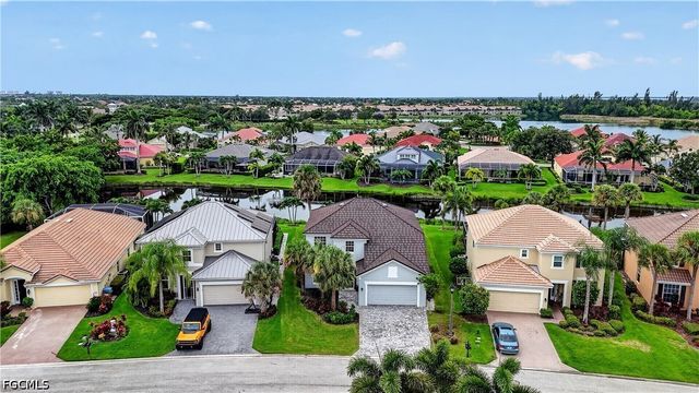 2608 Sunvale CT, Cape Coral, FL 33991