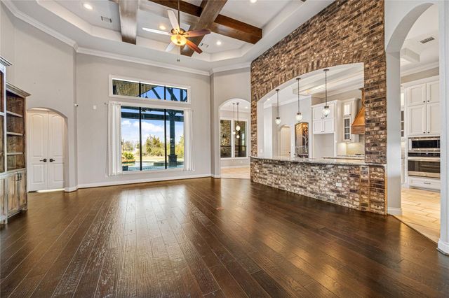 75 Grandview Boulevard, Montgomery, TX 77356