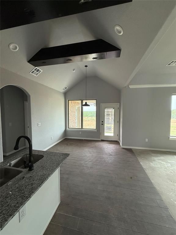 Image 3 of property listing at 2807 Cedar Ridge Street, Seminole, OK 74868