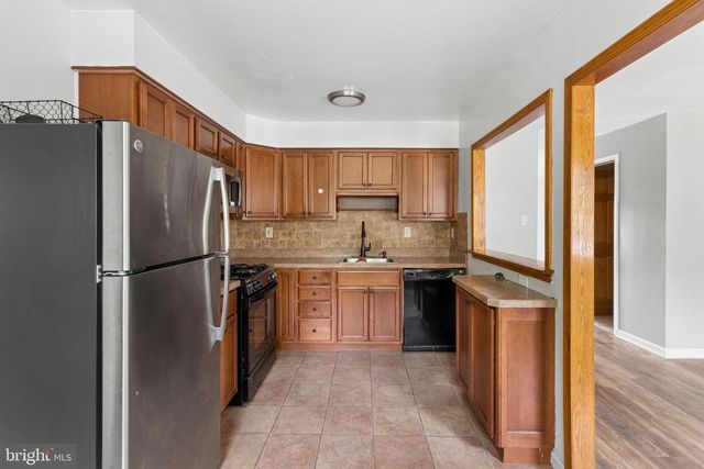 12214 MEDFORD RD, Philadelphia, PA 19154