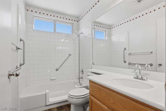 3744 Beacon Point Street, Las Vegas, NV 89129