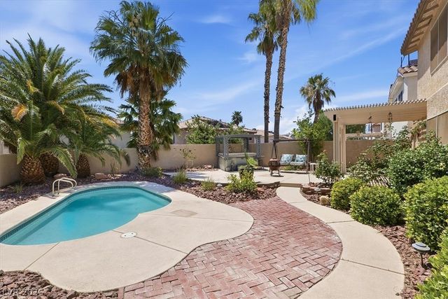 3744 Beacon Point Street, Las Vegas, NV 89129