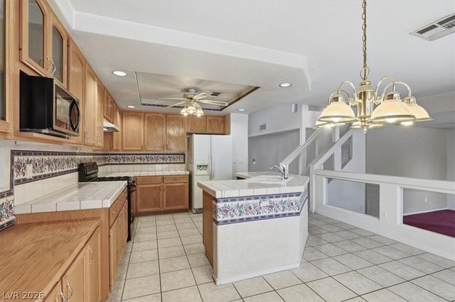 3744 Beacon Point Street, Las Vegas, NV 89129