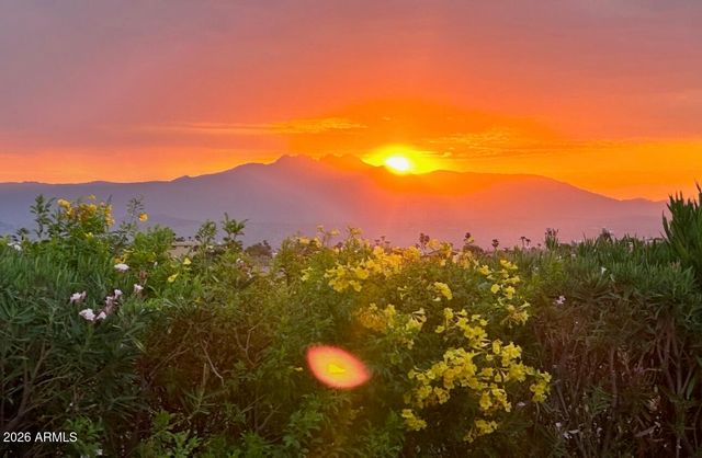 11446 N CRESTVIEW Drive, Fountain Hills, AZ 85268