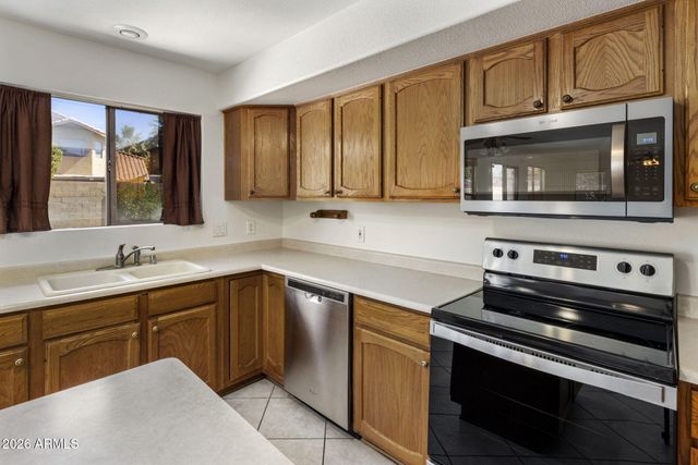 7396 W TARO Lane, Glendale, AZ 85308
