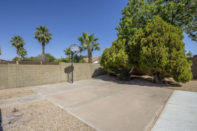 7396 W TARO Lane, Glendale, AZ 85308