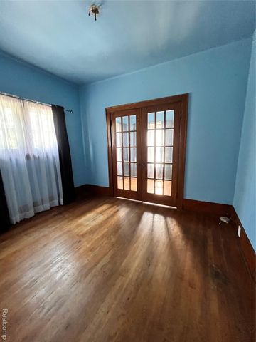 1606 Garland Street, Flint, MI 48503