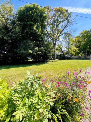 1606 Garland Street, Flint, MI 48503